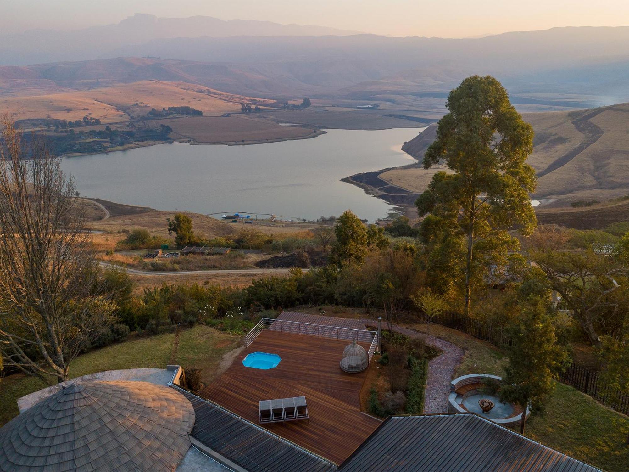 Cayley Mountain Resort Champagne Valley Rum bild